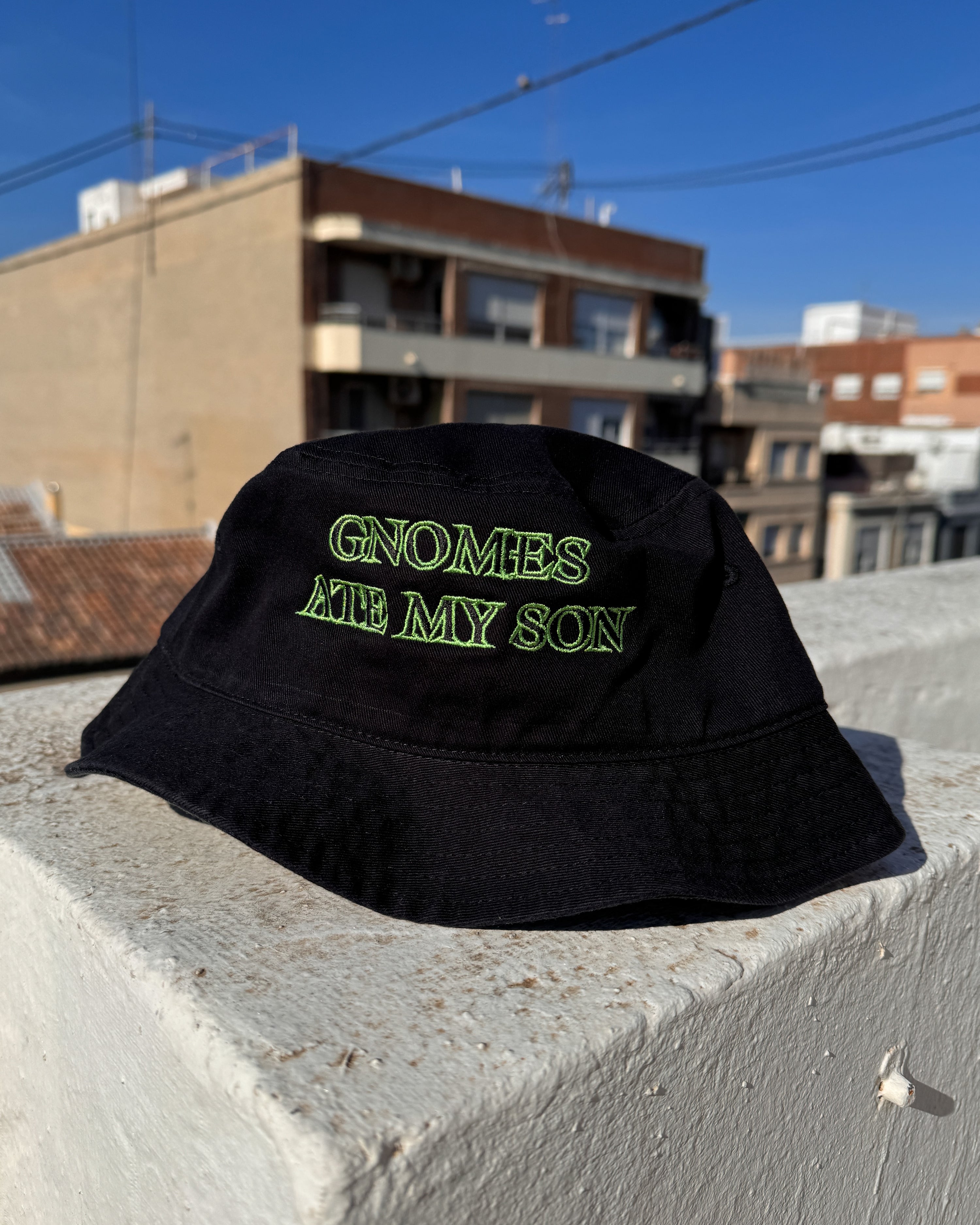 A bucket hat with a design.