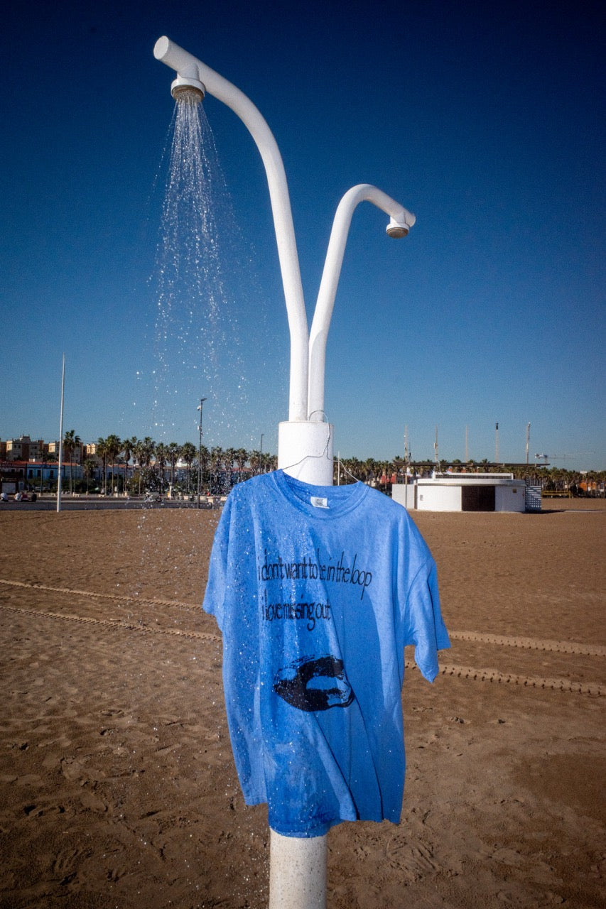 i don't want to be in the loop i love missing out - t-shirt