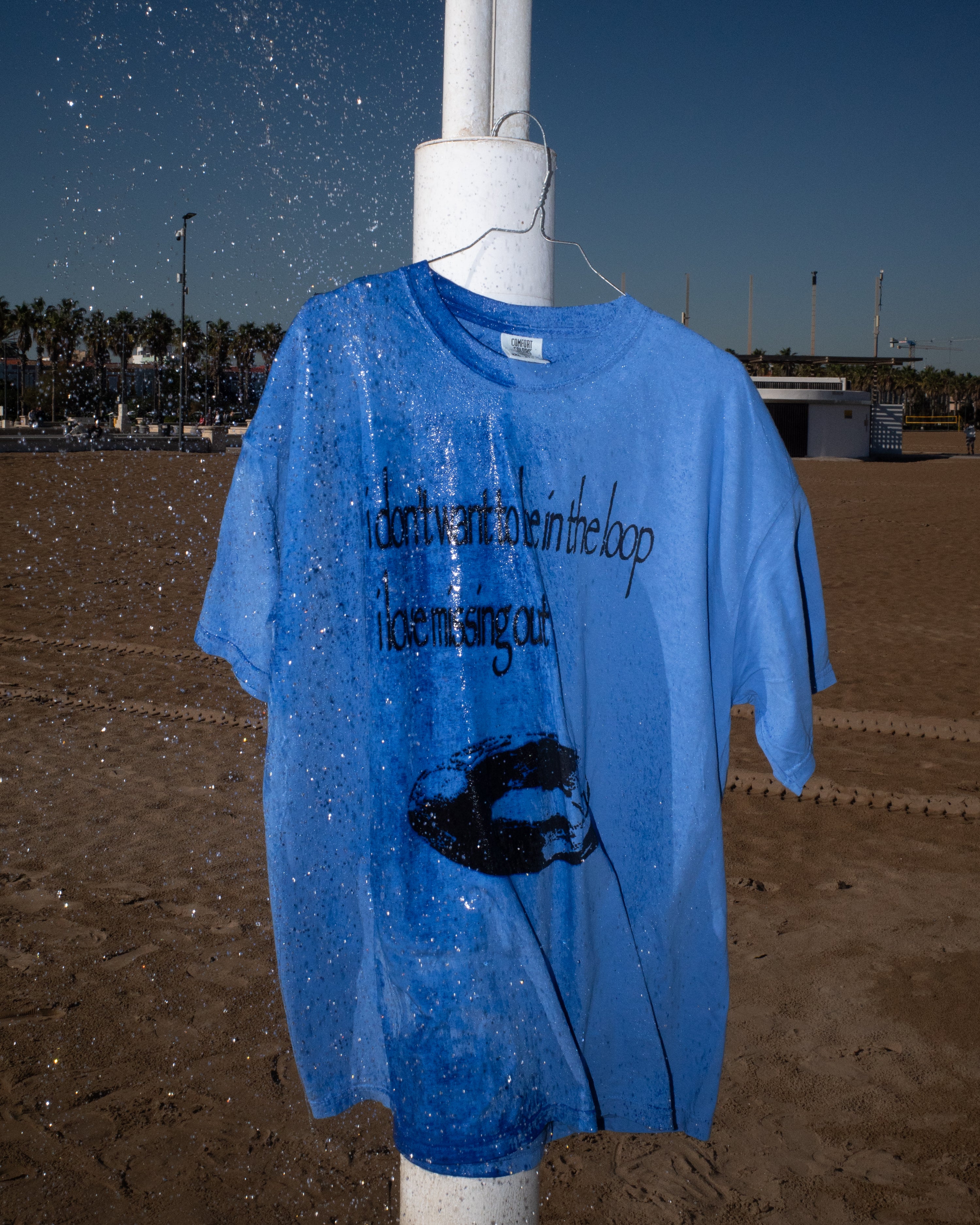 i don't want to be in the loop i love missing out - t-shirt